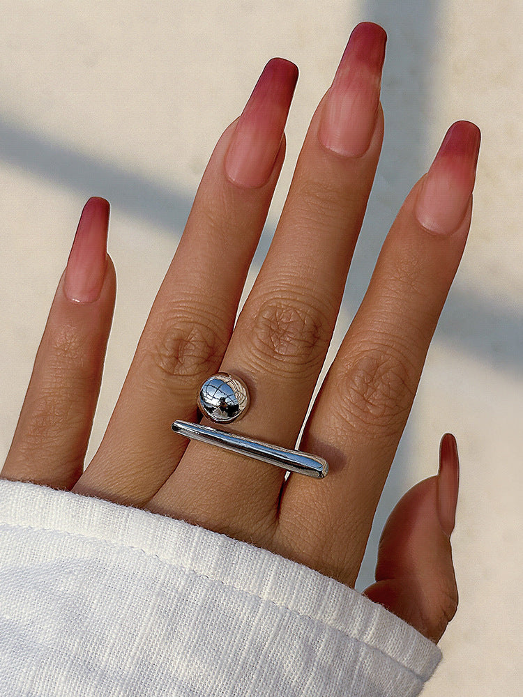Metallic smooth butterfly ring for women, simple and exaggerated French bow ring