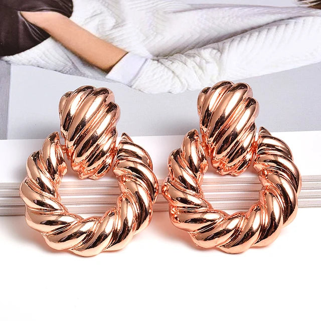 Hot Sale Gold Color Metal Drop Earrings Fine Jewelry Accessories Statement Hanging Dangle Pendientes Bijoux For Women