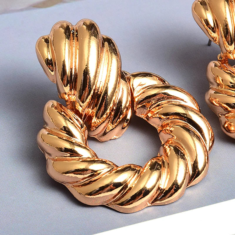 Hot Sale Gold Color Metal Drop Earrings Fine Jewelry Accessories Statement Hanging Dangle Pendientes Bijoux For Women